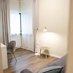 Little Downtown Romana 3* ブカレスト