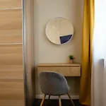 Little Downtown Romana アパートホテル