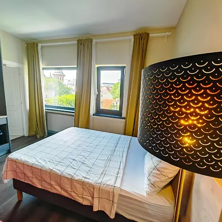 Little Downtown Romana