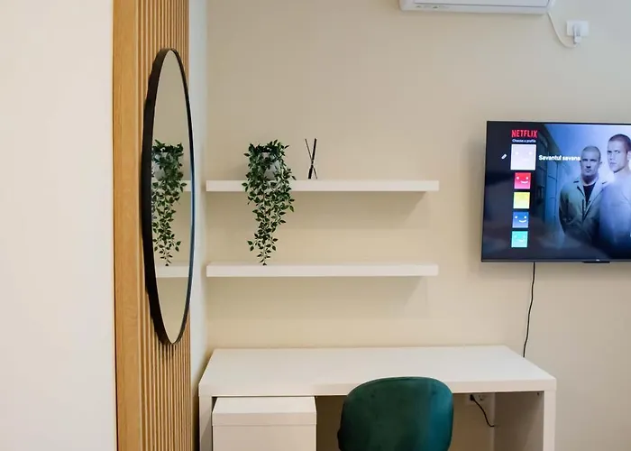 アパートホテル Little Downtown Romana 4*