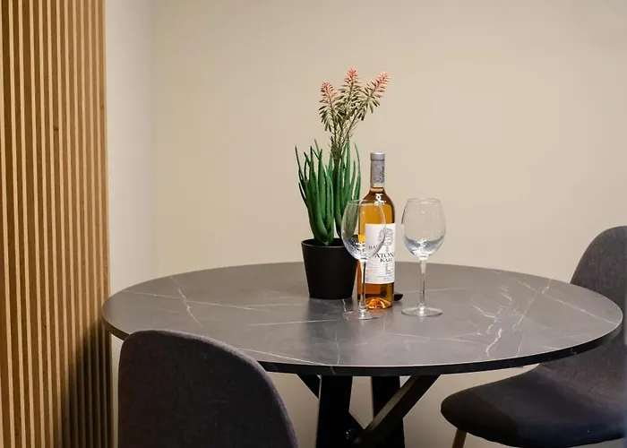 Little Downtown Romana アパートホテル ブカレスト