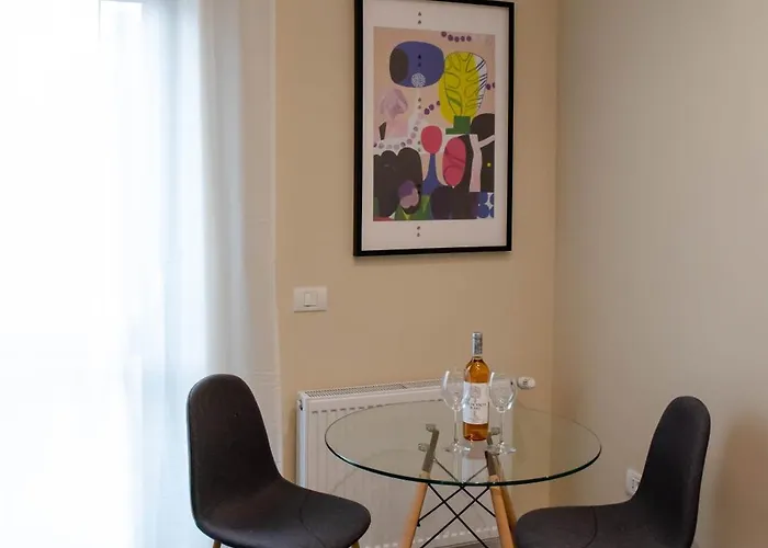 Little Downtown Romana アパートホテル