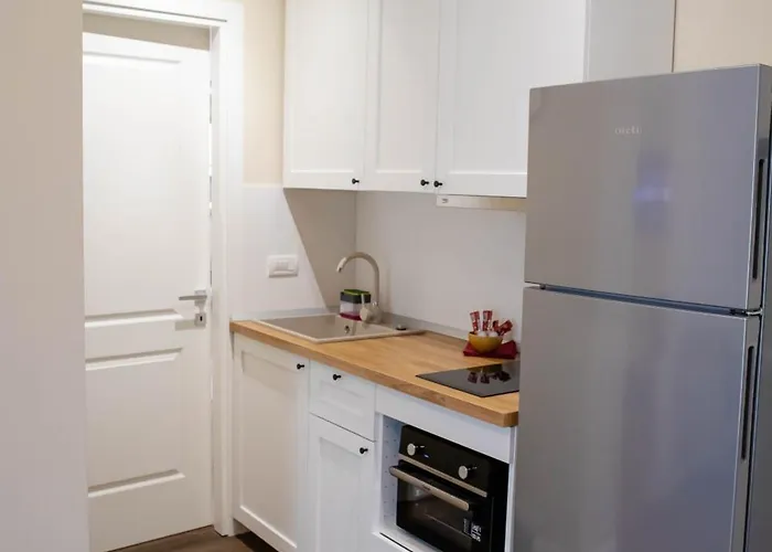 Little Downtown Romana 4*