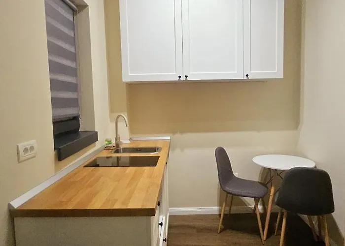 Little Downtown Romana