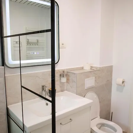 Little Downtown Romana Bucureşti