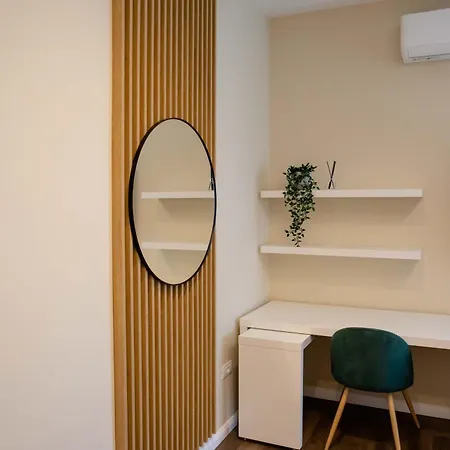 Little Downtown Romana Lejlighedshotel 4*