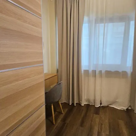 Little Downtown Romana 4* Bucureşti