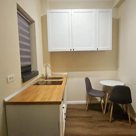 Little Downtown Romana