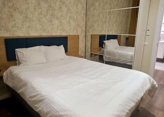 Apart Otel Little Downtown Romana 3*