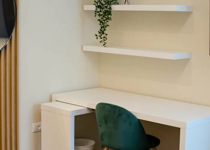 Little Downtown Romana 3*