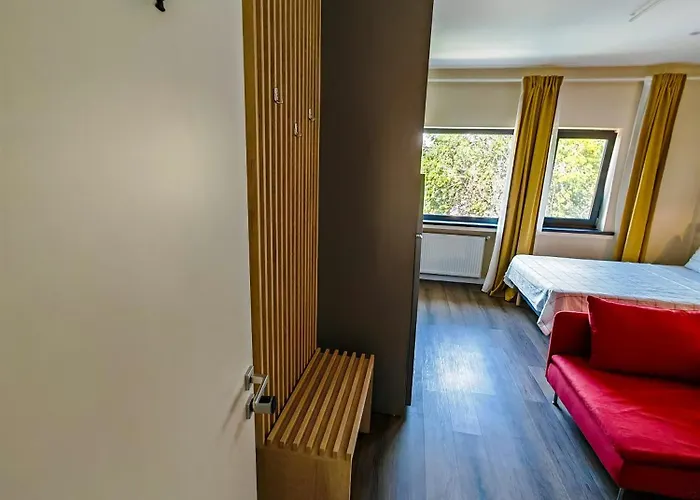 Little Downtown Romana מלון דירות בוקרשט